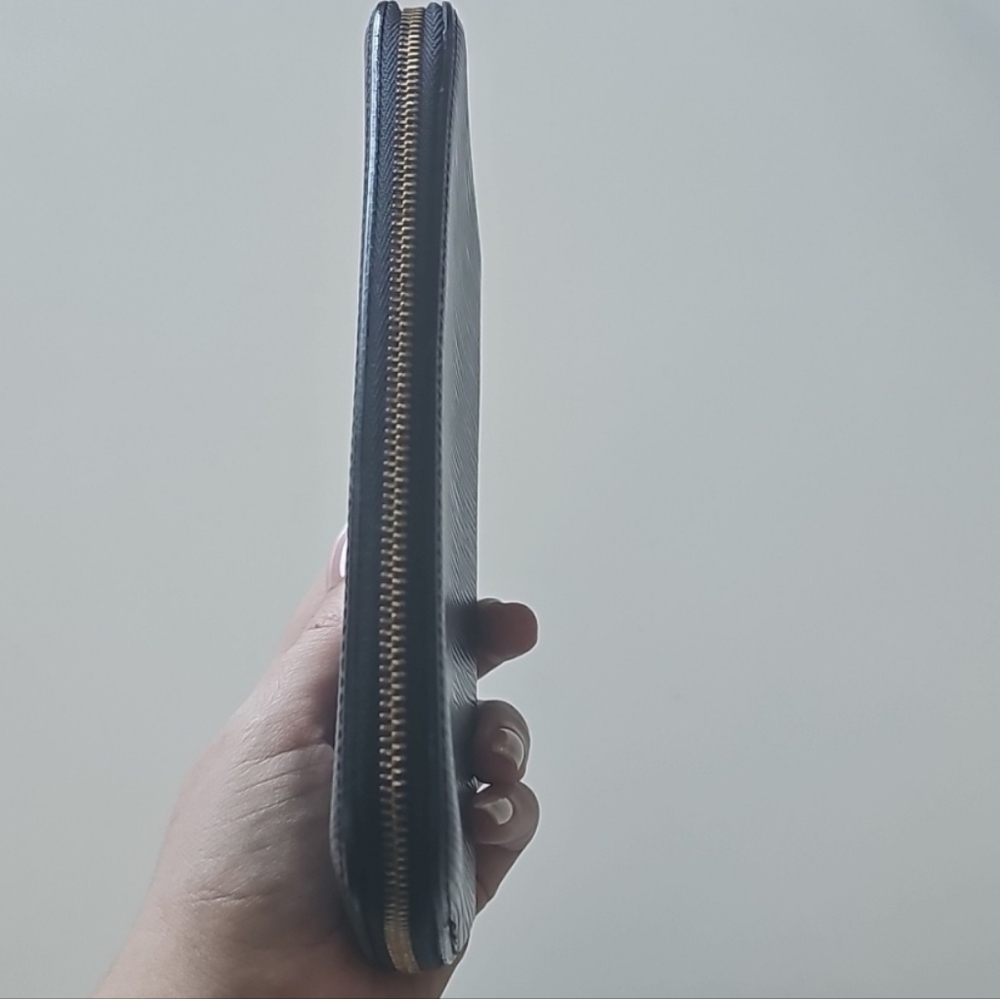 Louis Vuitton Black Epi Zip Organizer Wallet Clutch - Picture 3 of 11